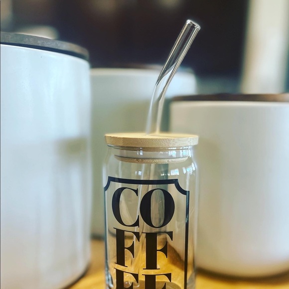 Coffee mom life Logo Can Glass Cup with Bamboo Lid + Straw - Picture 5 of 6